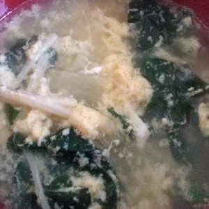えのきとホウレン草と大根の卵中華スープ
